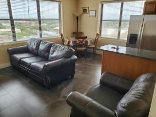 One Bedroom Downtown - 3