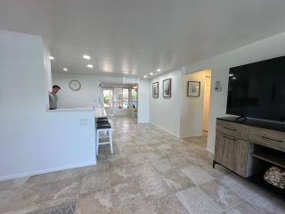 Charming 3-bedroom House In Delightful Englewood - 5
