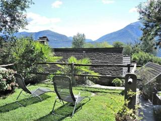 Holiday home in Cugnasco with swimming pool - Cugnasco - 5