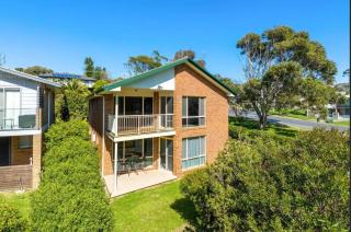 Grand Spindrift - Entire Waterfront House - Malua Bay - 5
