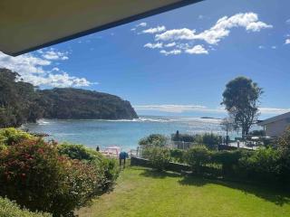 Grand Spindrift - Entire Waterfront House - Malua Bay - 3