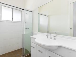 'Strathnaver' - Waterfront Beach House - 1