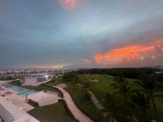 PentHouse Jakuzzi Hotel Hard Rock - 2