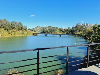 Cabaña con Jacuzzi frente al Lago - El Peñol - 1