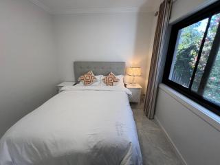 Entire new granny flat with 3 bedrooms 2 bathrooms - Sydney - 2