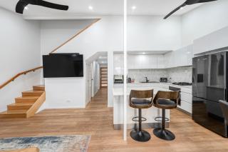 Your Hermit Park Oasis Awaits! - Aitkenvale - 2