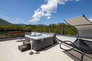 NEW! Villa Nella Foresta with private 66sqm heated pool, Whirlpool, Tennis court, Gym, Billiards, 4 en-suite bedrooms - Radošić - 4