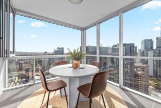 Top Floor 2Bed-2Bath-2Car-Pool-Views - CBD - Brisbane - 5