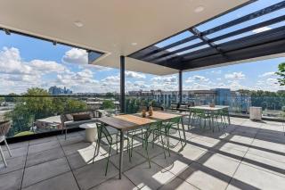 Trendy South End Studio - Charlotte - 3