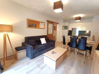 Confort et Bien-être à Saint-Lary-Soulan - T3 pour 6 avec WiFi et Parking - FR-1-457-383 - 9