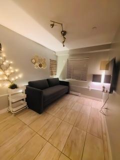 Private Laneway Retreat - Vancouver - 3