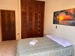 Brisa Suítes Itaguá com Ar Condicionado e Frigobar - Ubatuba - 2