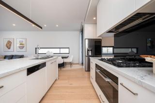 The Executive in Caulfield South - 5