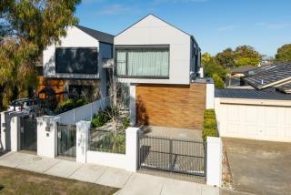 The Executive in Caulfield South - 6