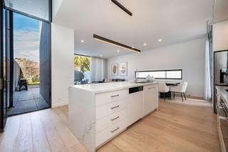 The Executive in Caulfield South - Melbourne - 4