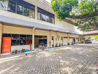 RedDoorz at Hotel Tampiarto Probolinggo Jawa Timur - Probolinggo - 5