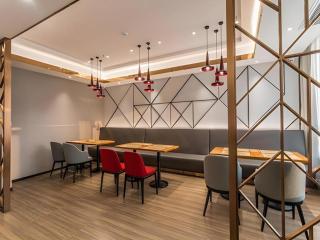 Borrman Hotel Beihai Avenue High-speed Railway Station - Beihai - 7
