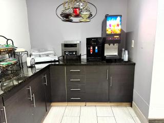 Microtel Inn & Suites by Wyndham Tuscaloosa East - Cottondale - 3