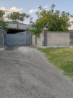 Scenic Home Near Naguti - 5