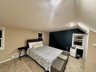 Syracuse Vacation Rental free Parking,near SU,town - 1