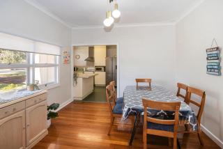 Beach Retreat on Kent- Bikes, Large Backyard, Gas BBQ - 7
