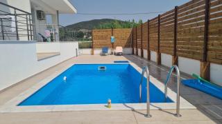 SeaView Peramos 2 - 0