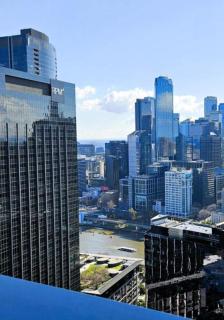 Central Stylish 2BR Apt in Southbank - Melbourne - 9