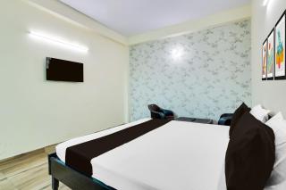 Hotel O New Hotel River Park - Faridabad - 4