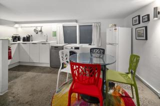 Surfie Pad 10 min walk to Beach and Dining - Sydney - 7