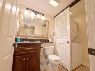 --Luxury central, spa and pool LJ condo - San Diego - 7