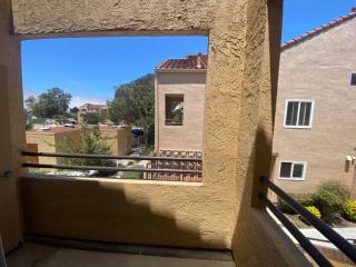 --Luxury central, spa and pool LJ condo - 5