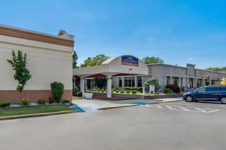 Howard Johnson by Wyndham Albany - Albany - 0