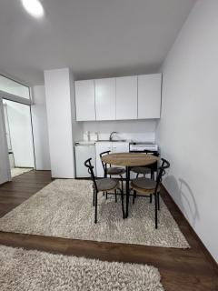 Caki s apartment - Peje - 3