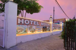 Hotel Moon -Near Bus Stand Panipat - 8