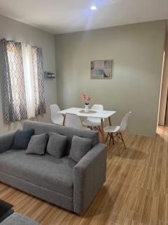 FHL transient house - - 5
