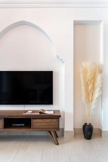 Silkhaus stunning 1BDR with access to Souq Al Bahar in Downtown - Dubai - 1
