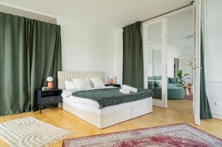 Breathtaking Panorama view 3Br Balcony - 8