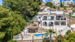 Exclusive Villa with Panoramic Views and Private Pool - Almuñécar - 0