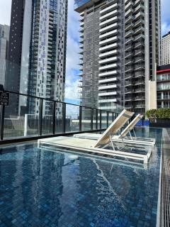 Central location with Rooftop pool - Melbourne - 4