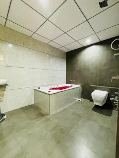 Hotel Soya, Best Hotels AC Rooms Near Sayan Surat Railway Station - - 7