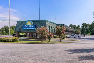 Days Inn by Wyndham Seneca-Clemson - Seneca - 9