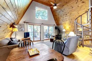 Heavenly Lake A-Frame with Modern Interior in Maine - 3