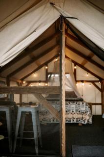 Incredible Safari Tent on a Boutique Glampground for a Fantastic Getaway in Emigrant, Montana - Emigrant - 9