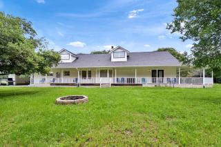 Spacious Luminous Cottage with Game Space and BBQ in Texas - 0