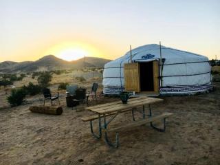 Remote Yurt Amazing for Stargazing near Joshua Tree National Park, California - Twentynine Palms - 0