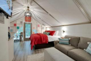 Lovely Glamping Tent with Amazing Equipped Indoor and Outdoor in Alabama - - 4