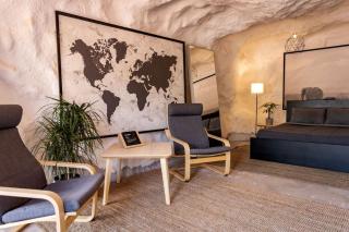 Unique Cave for a Memorable Vacation on a Secluded Ranch by the Colorado River in Moab, Utah - Moab - 3