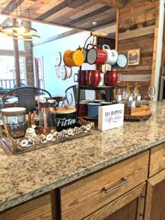 Pet Friendly Paradise in the Southern Hills of Hochatown, Oklahoma, Perfect for a Weekend Escape - 6