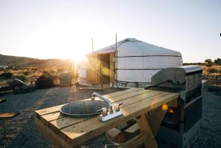 Picturesque Yurt Fantastic for Stargazing near Joshua Tree National Park, California - Twentynine Palms - 0