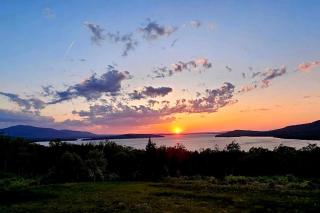 Pet-Friendly Retreat Ideal for a Tranquil Escape in Maine - 8